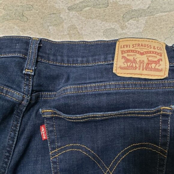 Levi s Jeans Womens 32x27 Blue Boyfriend Denim Dark Wash - Picture 12 of 13